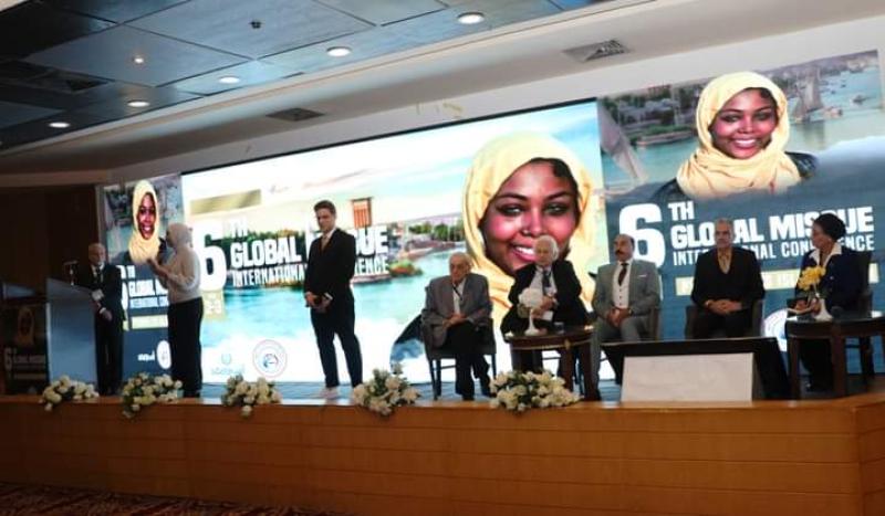 محافظ أسوان  يشهد إنطلاق المبادرة الرئاسية للتحالف الوطنى لتنمية الأسرة المصرية ” الألف يوم الذهبية ”