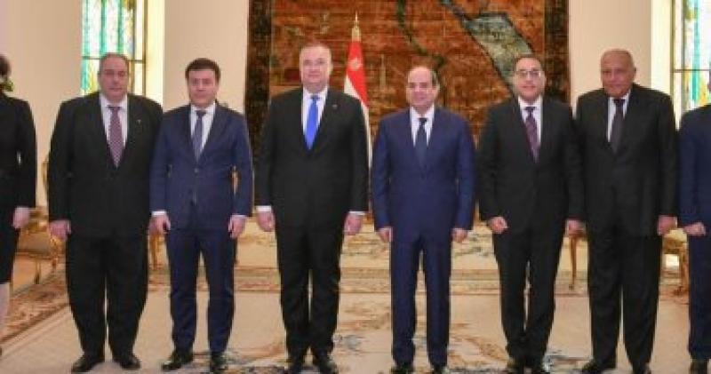 الرئيس السيسي يستقبل رئيس وزراء رومانيا ويشيد بالعلاقات التاريخية بين البلدين