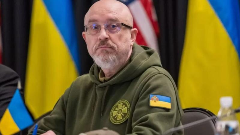 وزير الدفاع الأوكراني: ”تردّد” الدول الغربية في تسليم أوكرانيا مقاتلات ”سيكلف المزيد من الأرواح”