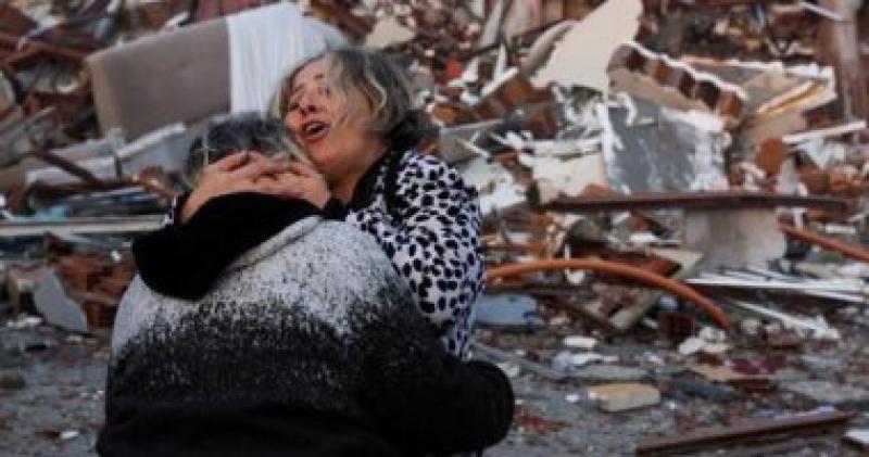 اثار الزلزال المدمر في تركيا