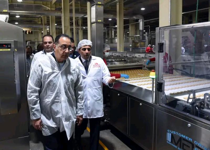 رئيس الوزراء يتفقد مصنع ”كورونا” الجديد بالمنطقة الصناعية بمدينة السادس من أكتوبر
