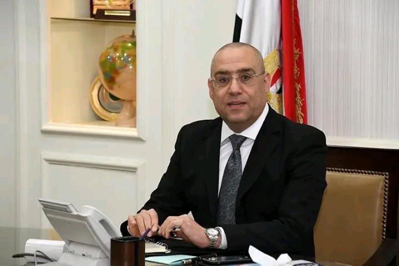 وزير الإسكان يُصدر قرارات لإزالة مخالفات بناء وتعديات بمدينة الفشن الجديدة والساحل الشمالي