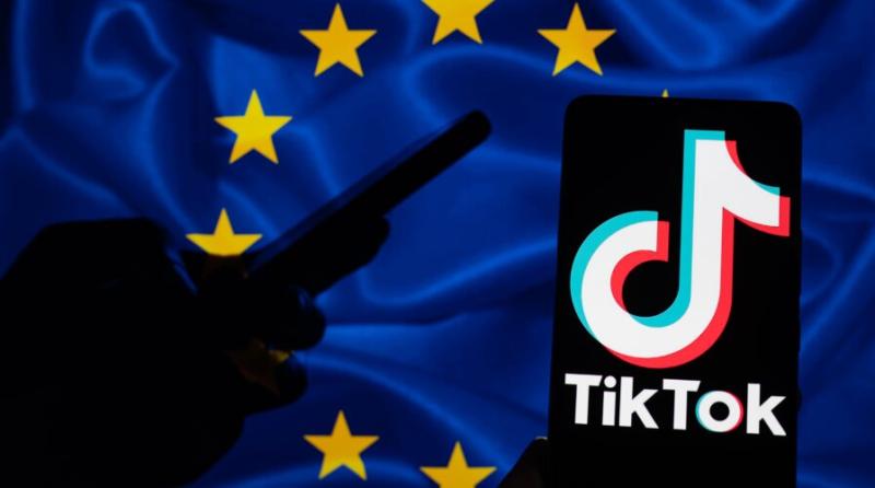 التيك توك بعبع أوروبا الإلكتروني.. المفوضية الأوروبية تحظر تحميل التطبيق على أجهزة هواتف موظفيها