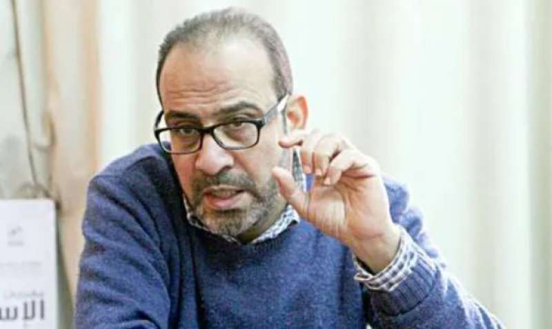 الناقد عصام زكريا: المصريون مصابون بالنفاق الأخلاقي و الهجوم على «أزمة منتصف العمر» غير مبرر