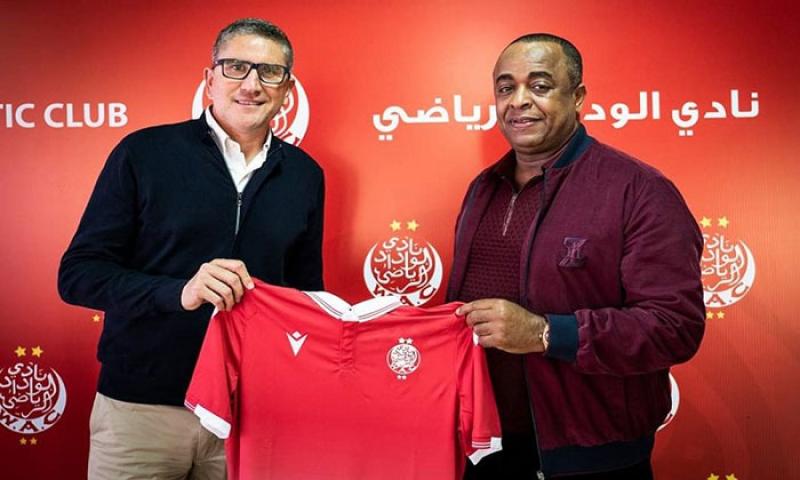 الولاية الثانية.. جاريدو يعود من جديد لتدريب الوداد المغربي