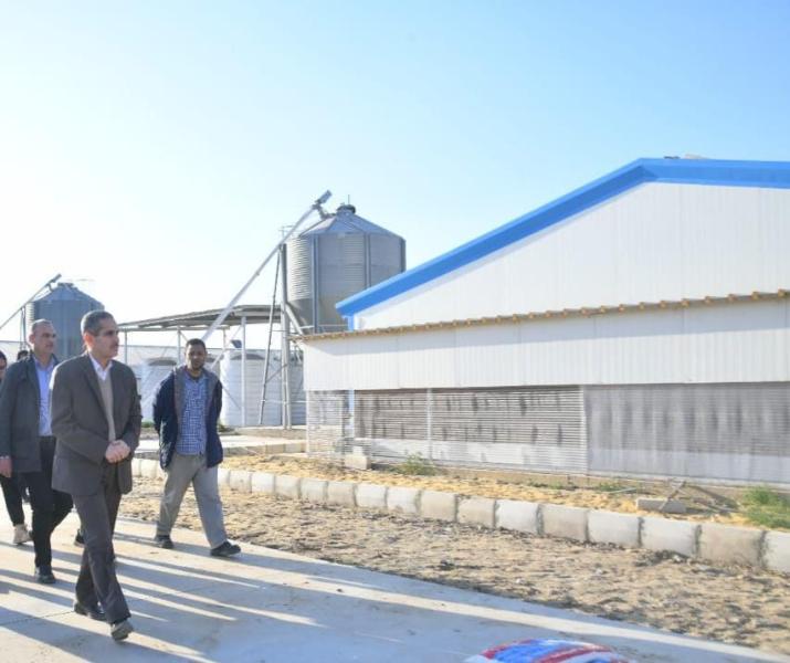 محافظ الغربية يتفقد مشروع محطة إنتاج البيض بكفر الشيخ سليم