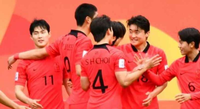 منتخب كوريا الجنوبية يتأهل لقبل نهائي كأس آسيا للشباب