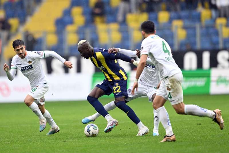 كوكا يشارك في خسارة ألانيا سبور أمام  أنقرة جوجو في الدوري التركي