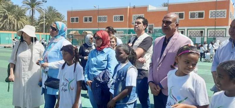 الرياضة بأسوان : زيارة السفارة الأسبانية لتفقد أنشطة البرنامج الرياضية بمركز شباب أبو الريش