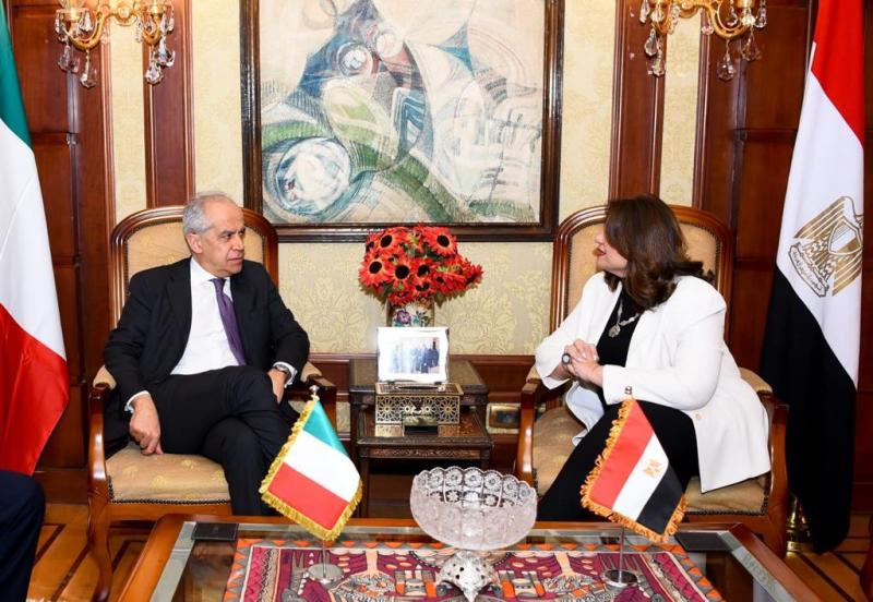 وزيرة الهجرة تستقبل وزير الداخلية الإيطالي لبحث تعزيز التعاون المشترك