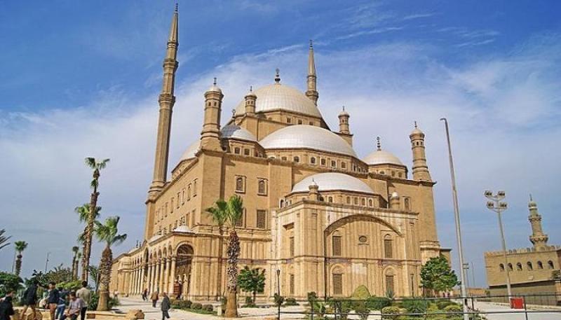 اشهر المساجد الاثرية في القاهرة