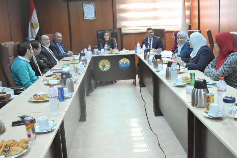 رئيس جامعة مدينة السادات تترأس مجلس كلية الصيدلة لشهر مارس ٢٠٢٣