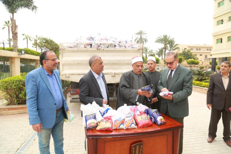 وصول 1500 شنطة رمضانية  لتوزيعها على الأسر المستحقة بكفر الشيخ