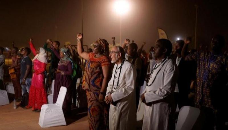 إفطار جماعي للمسلمين والمسيحيين ببوركينا فاسو وصلاة ضد التطرف