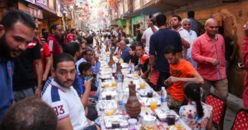 خبير اقتصادي يرصد بالاحصائيات الآثار الاقتصادية لهدر المواطنين الغذاء في شهر رمضان