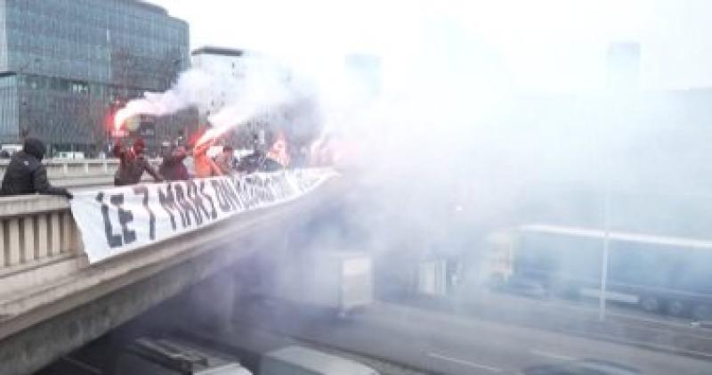 احداث العنف في وسط باريس