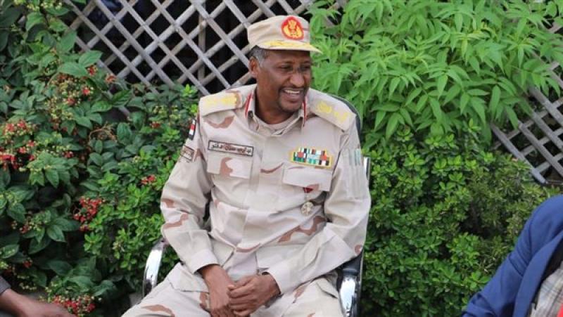 محمد حمداتن دقلو قائد الدعم السريع في السودان