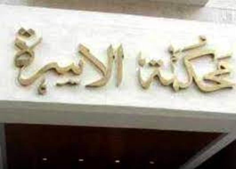 زوجة في دعوى خلع: ”شوفته نايم مع أختي  في السرير”
