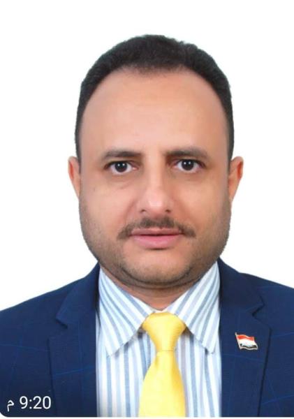 دكتور ثابت الأحمدي
