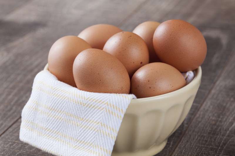 فوائد صحية لن تتخيلها عند تناول بيضة واحدة يوميًا