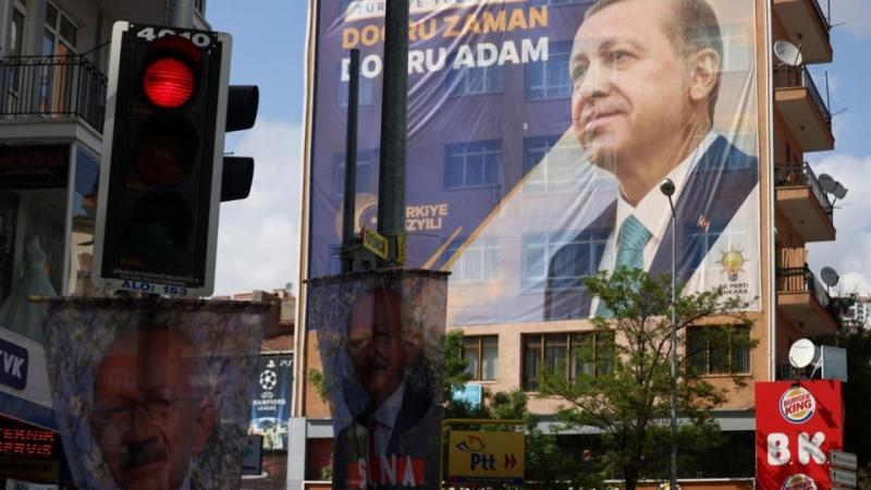 بدء عملية فرز الأصوات في الانتخابات الرئاسية والبرلمانية بتركيا