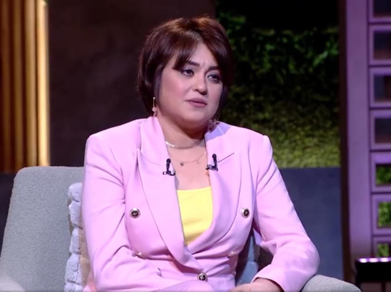 انهيار مروة عبدالمنعم على الهواء: كنت فاكرة تامر حسني هيقف جانبي