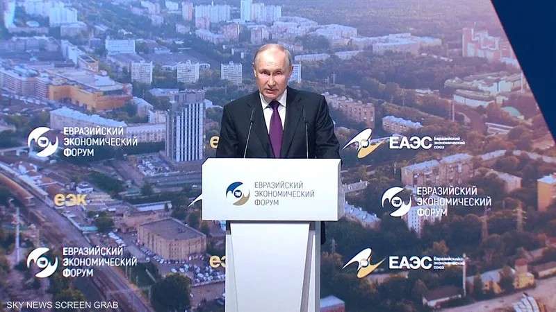 الرئيس الروسي يعلن ان الغرب راهن على انهيار اقتصادنا وهذا لم يحدث