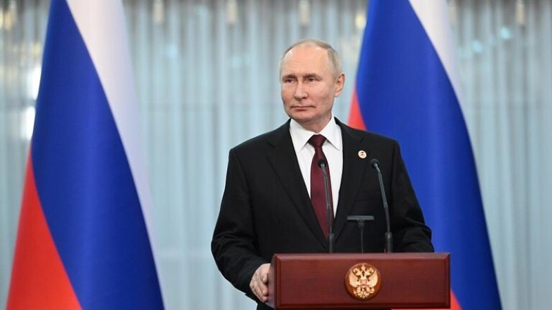 بوتين يوقع على قانون انسحاب روسيا من معاهدة القوات المسلحة التقليدية في أوروبا