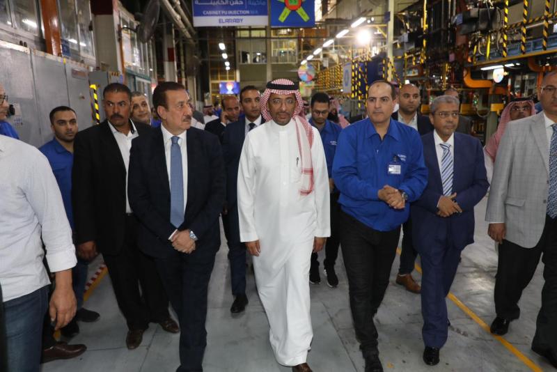 محافظ المنوفية ووزير الصناعة السعودي ورئيس مجموعة العربي يتفقدون عددا من مصانع شركات العربي