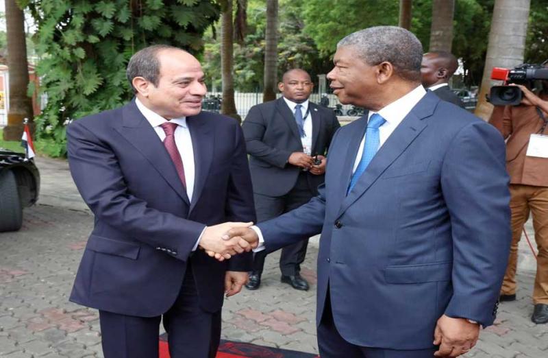 متحدث الرئاسة ينشر صور استقبال الرئيس الأنجولي للرئيس السيسي في لواندا
