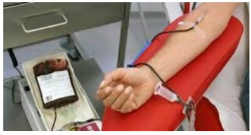 الوزن والسن ..الصحة توضح شروط التبرع بالدم