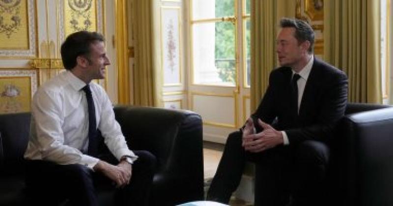 الرئيس الفرنسي مع ايلون ماسك