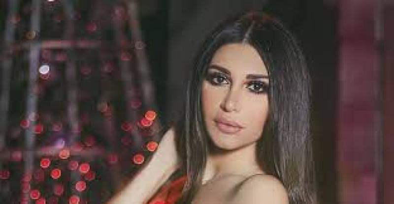 سارة نخلة