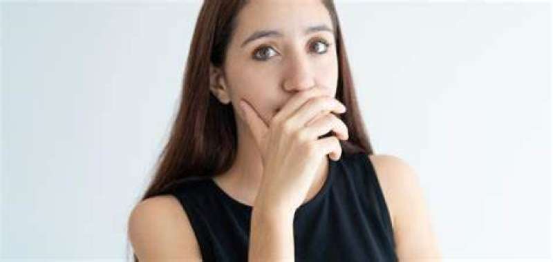 الطرق الصحية للتخلص من الرائحة الكريهة في الفم