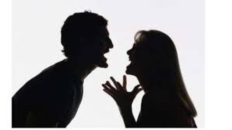 زوجة بدعوى خلع: ”رفض يحلق شنبه وأنا بغير عليه من الستات”