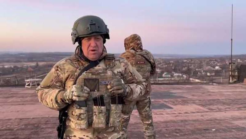 قائد فاجنر يقر بتراجع القوات الروسية أمام الهجوم المضاد الأوكراني