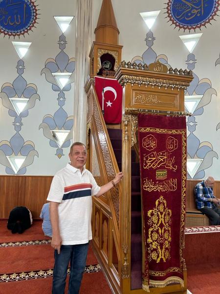 أسامة شرشر بالمسجد في ألمانيا