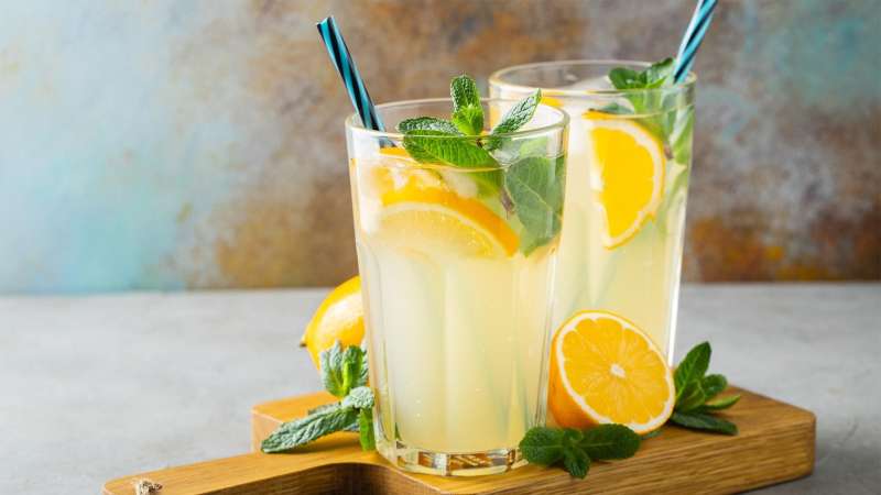 لماذا يكون عصير الليمون ضروريًا في الصيف؟