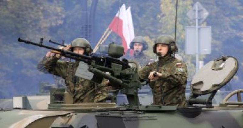 وحدات المدفعية بالجيش البولندي