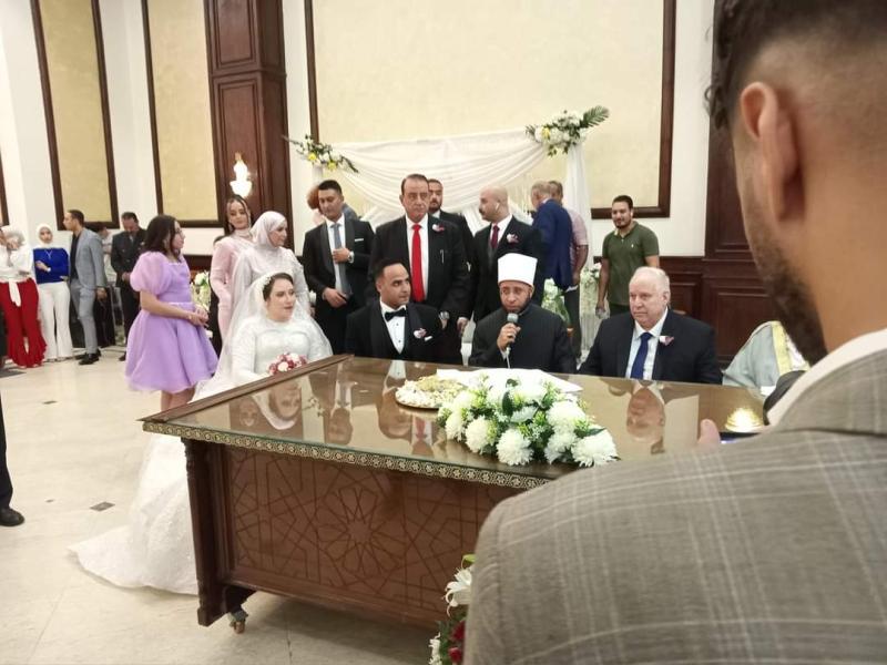 رئيس «قناة السويس» يشهد حفل زواج نجل مستشار الهيئة