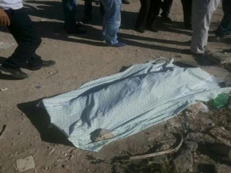 تشييع جثمان طالب جامعي قتل على يد جاره في المنيا