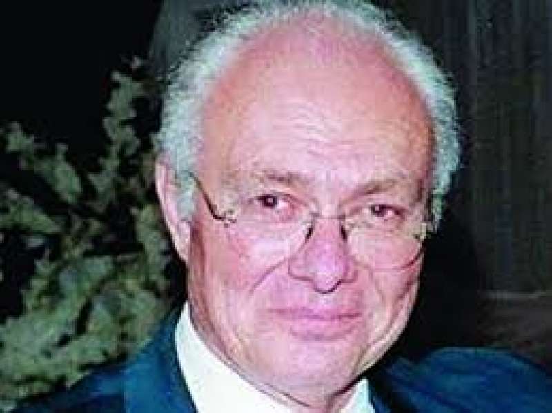 يوسف فوزى