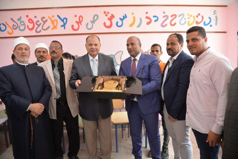 افتتاح مدرسة صلاح أبو دنقل للتعليم الأساسي بقرية درنكة بمركز أسيوط بتكلفة 10 مليون جنيه