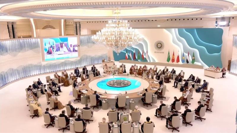 صورة لاجتماع مجلس التعاون الخليجي ومجموعة اسيا الوسطي