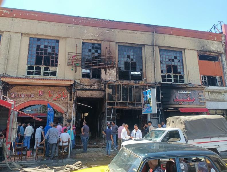 النيابة العامة تعاين مسرح حادث حريق الإسكندرية