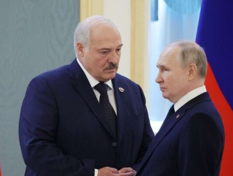 الرئيس الروسي بوتين والبيلاروسي لوكاشينكو 
