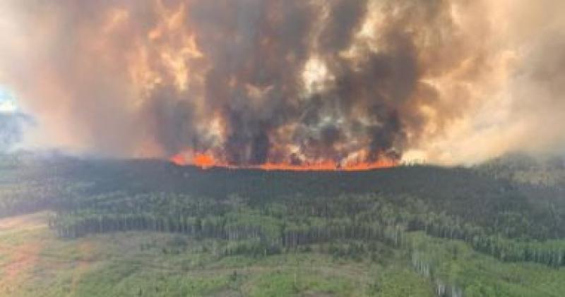 حريق غربي كندا