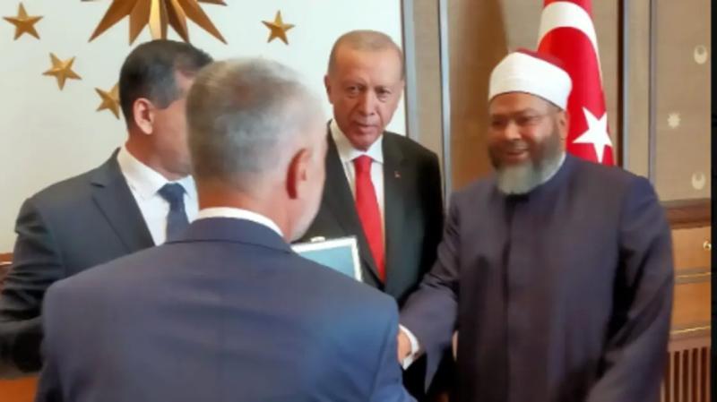 اردوغان مع قيادات الاخوان الارهابية في اسطنبول