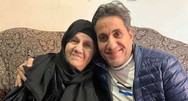 أول تعليق من أحمد شيبة على وفاة والدته: كسرتيني يا أمي