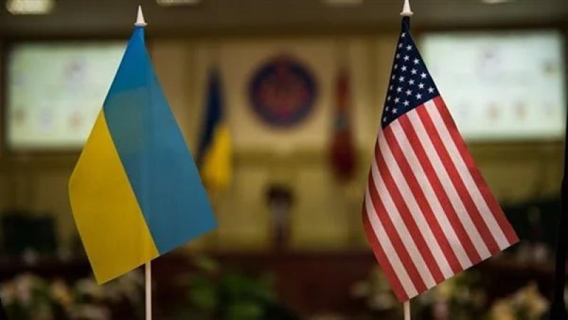 علم الولايات المتحدة واوكرانيا